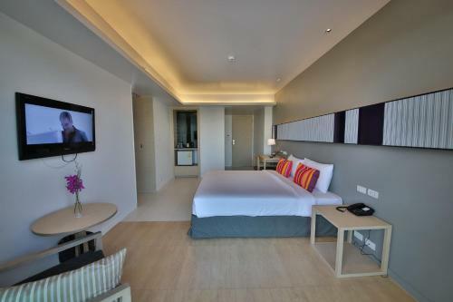 Hotel The Sun Xclusive