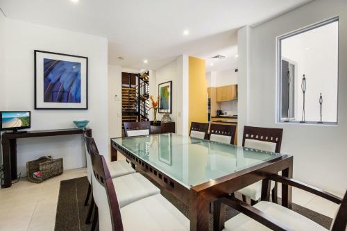 Unit 1/11 Mitti Street