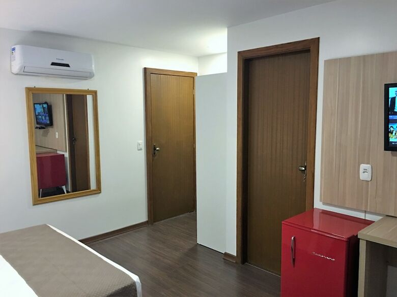 Eleganz Hostel & Suites