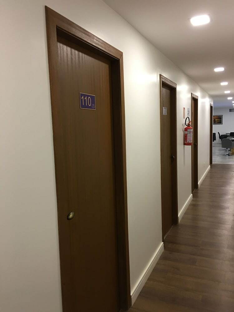 Eleganz Hostel & Suites