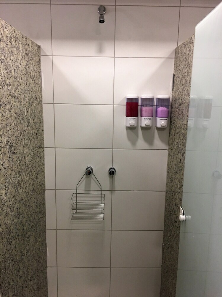 Eleganz Hostel & Suites