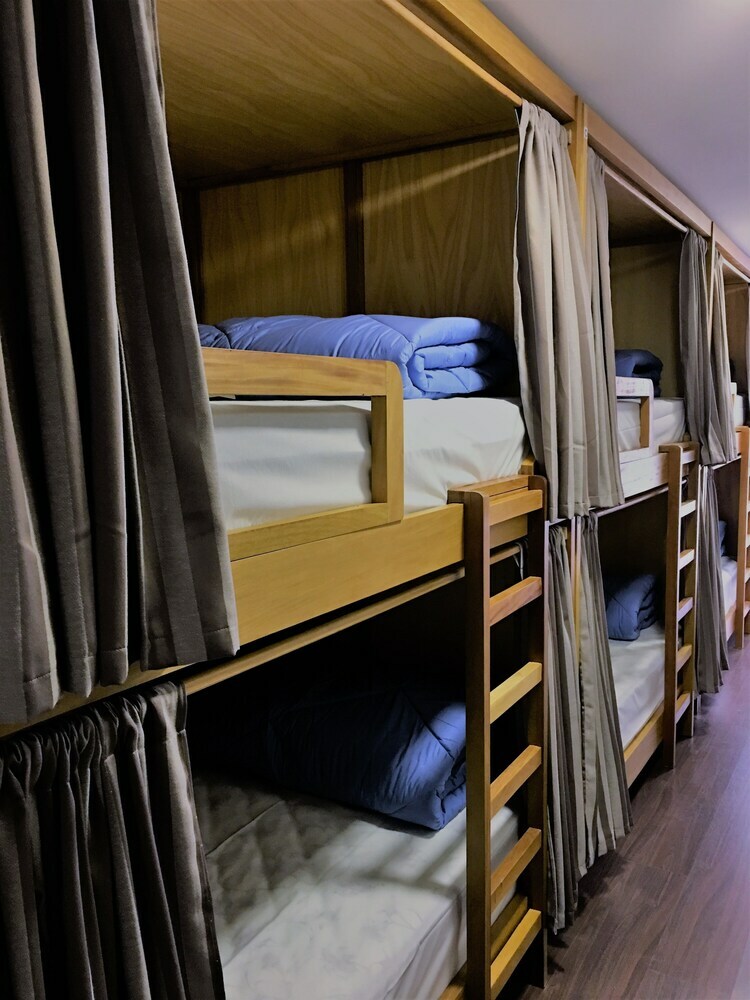 Eleganz Hostel & Suites