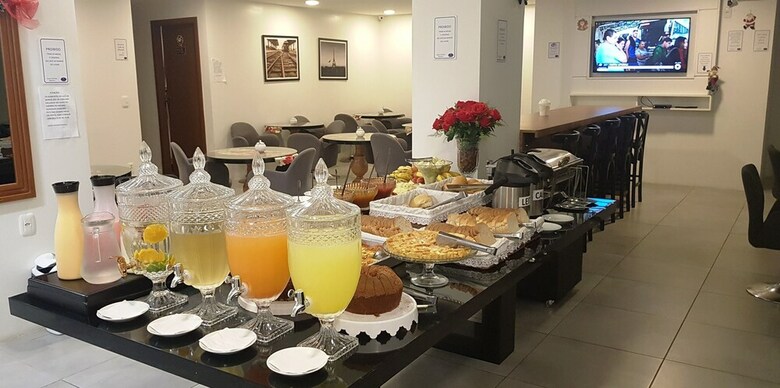 Eleganz Hostel & Suites