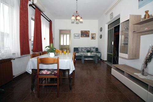 Apartment Andelka