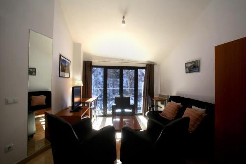 Apartaments Tur�stics Prat De Les Mines