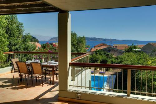 Kalami Villa Sleeps 6 Pool Air Con Wifi