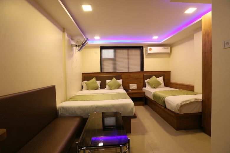 Hotel Happyland