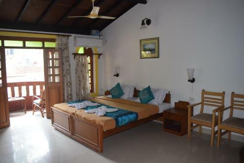 Hostal Bribon Guest House