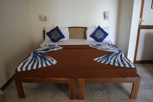 Hostal Bribon Guest House