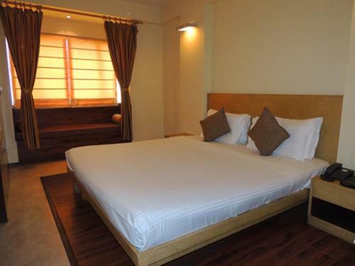 Hotel Mayur Residency
