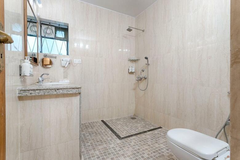 Hotel De Mandarin Beach Resort Suites & Villas, Candolim