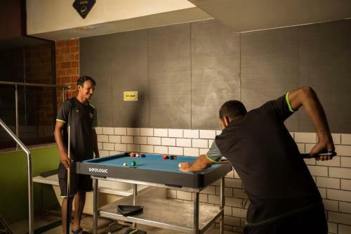 Hotel Shelter