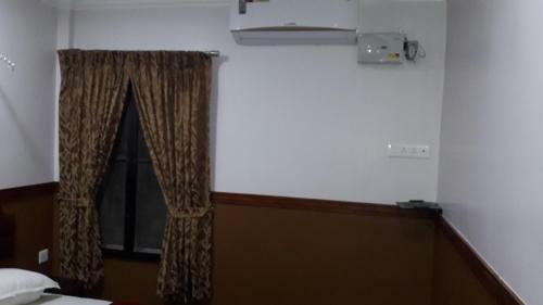 Hotel Maple Regency