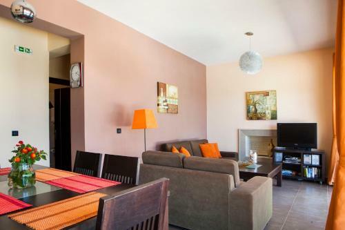 Skala Villa Sleeps 6 Pool Wifi