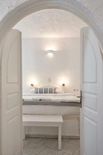 Hotel Artemis Suites