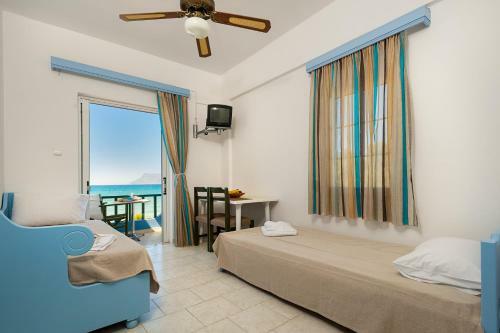 Tripodis Apartments