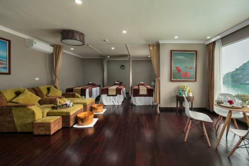 Era Cruises Halong