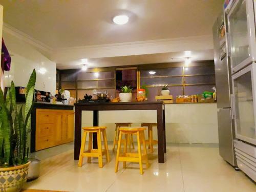 Hostal Dora Hostel
