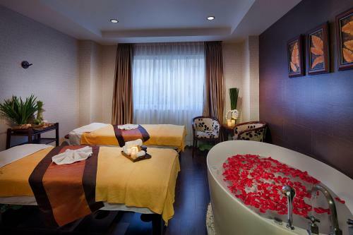 Silverland Sil Hotel & Spa