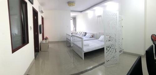 Three Bedroom Sea View Apartment