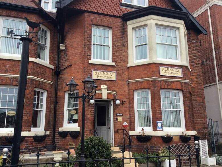 Hostal Glenora Guest House
