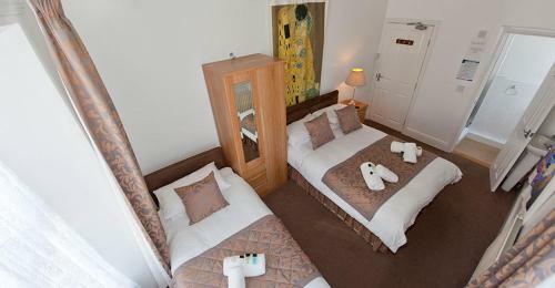Tintagel Arms Hotel