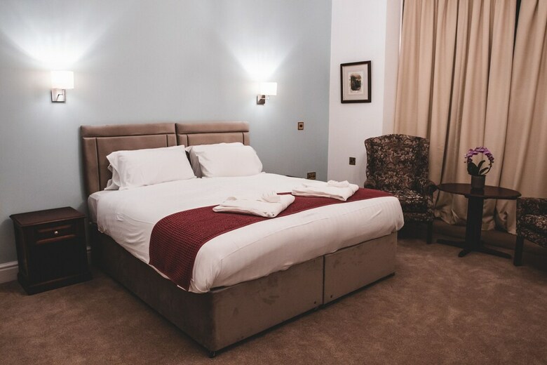 Keppels Head Hotel