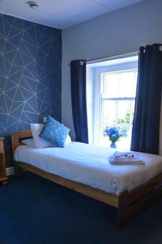 Hotel Llanerch Inn