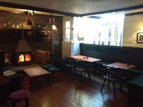 Hotel Llanerch Inn