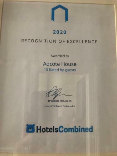 Hostal Adcote House
