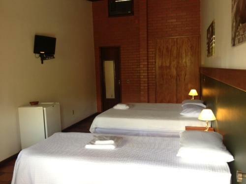 Hotel Dos Bret�es
