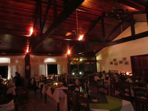 Hotel Dos Bret�es