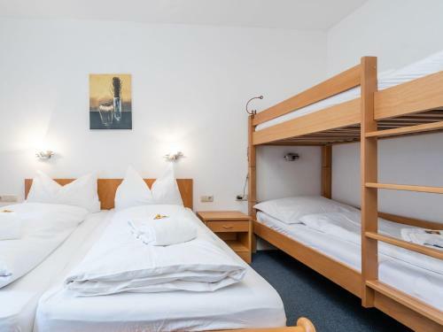 Fantastic Apartment In Saalbach-hinterglemm With Garden