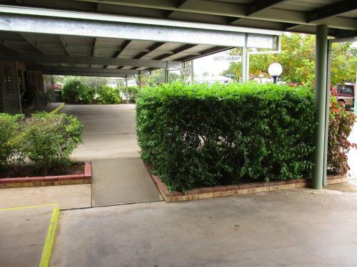Barcaldine Country Motor Inn