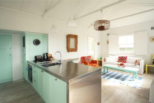 Aurora Beachfront Cottage