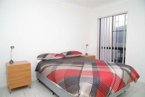 Dolphin Court 1, 1 Gowing Street