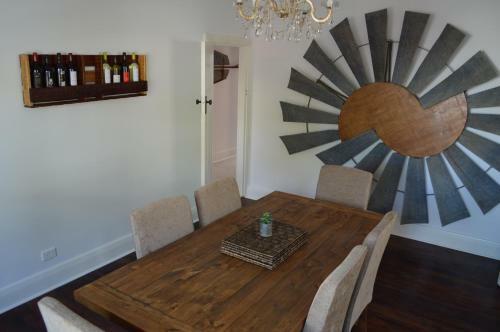 Two Cow Cottage Bed & Breakfast