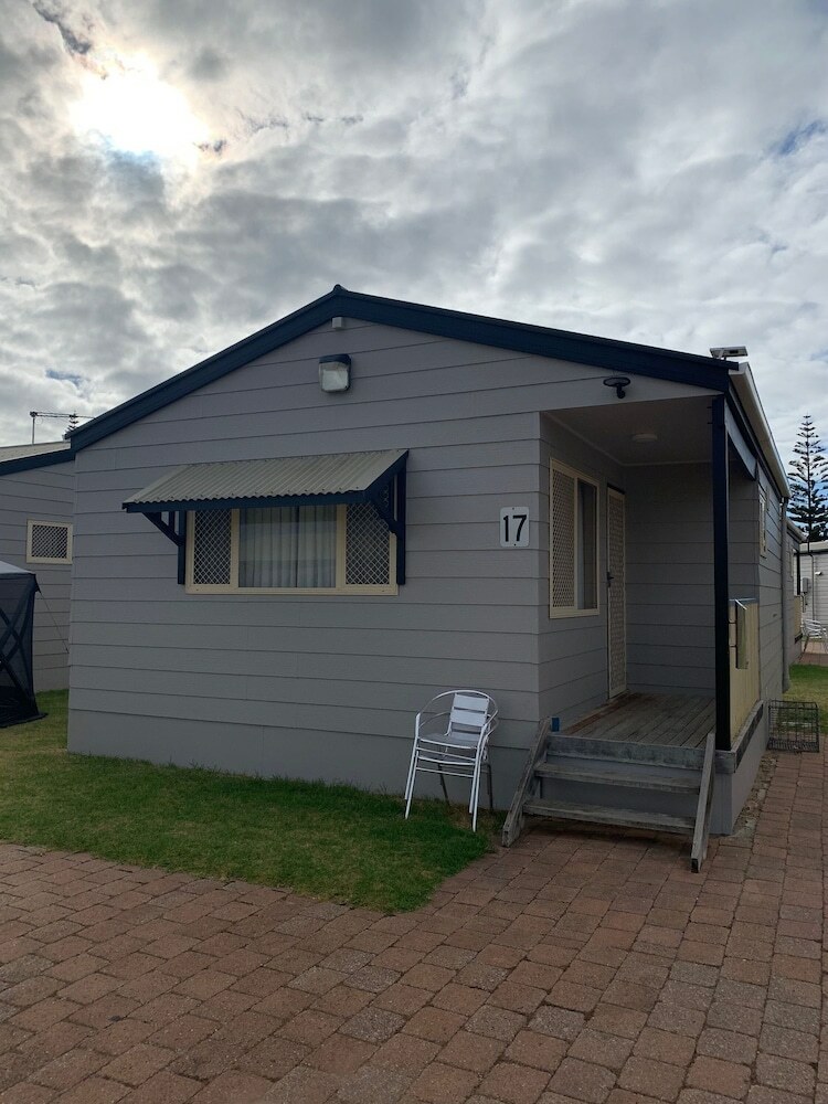 Moana Beach Tourist Park