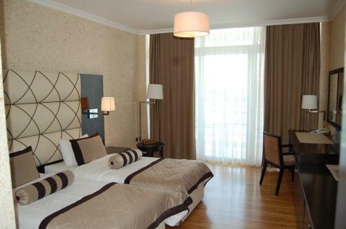 Agsaray Deluxe Hotel