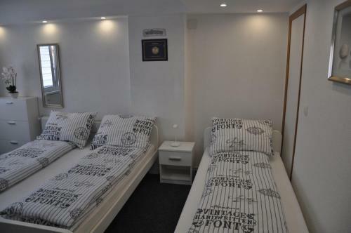 Hostal Guesthouse Denis