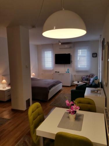 City River Apartment