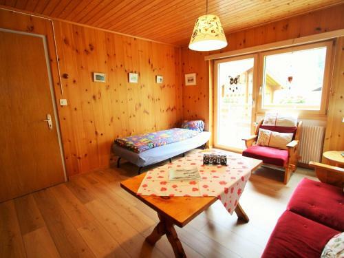 Spacious Apartment In Mehlbaum With Mountain View