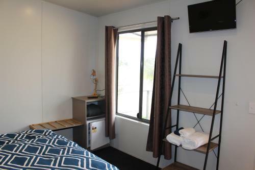 Motel Under The Mount