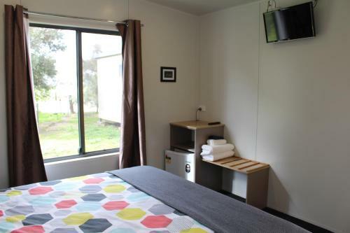 Motel Under The Mount