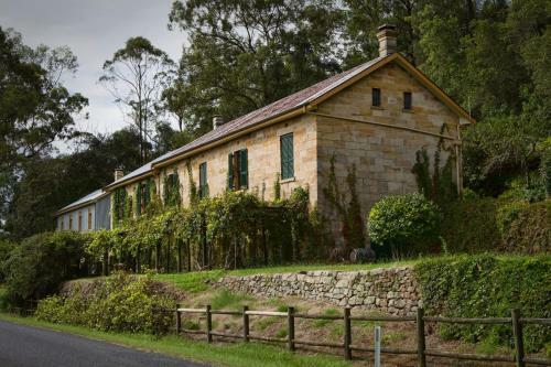 Tizzana Winery Bed And Breakfast