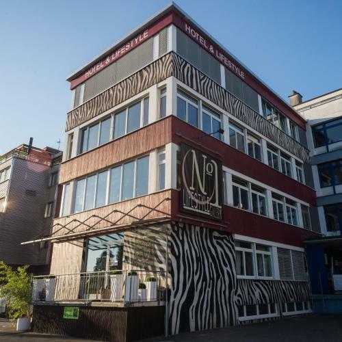 Hotel No1 Art B&B