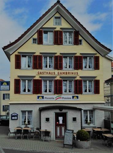 Hostal Pizzeria-pension Gambrinus