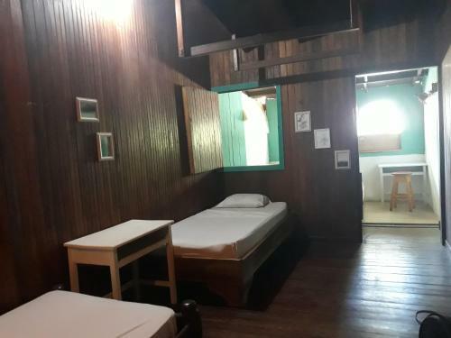 Hostal Surf House Pavones