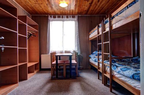 Hostal Chata Z�ti?�