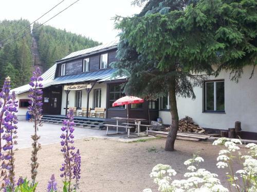 Hostal Chata Z�ti?�